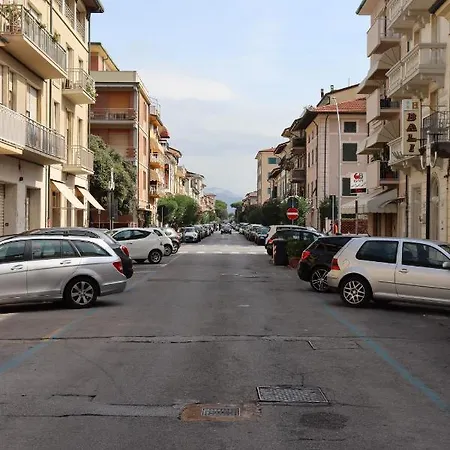 Vakantiehuis I Velieri Viareggio